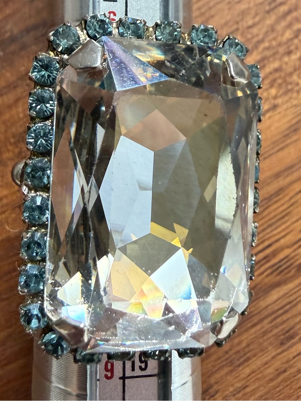 Sorrelli Large Cocktail Crystal Light Yellow Center Ring with Blue Rhinestones